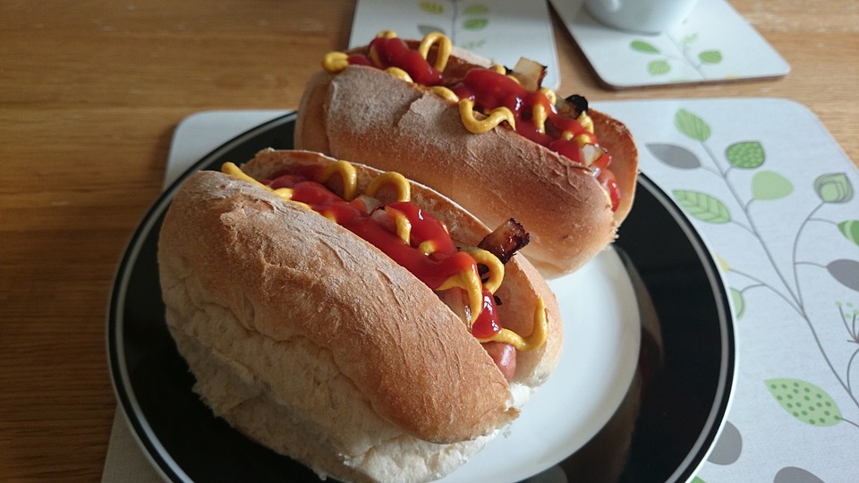 hot-dogs-1047824_960_720.jpg